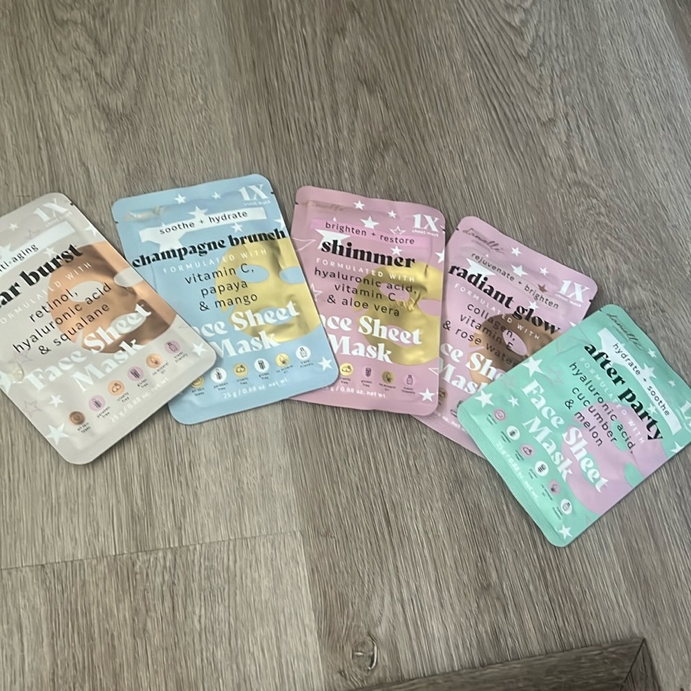Brand new face mask.